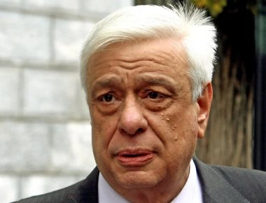 Π.Παυλόπουλος: «Όλα τα επισκιάζει η τραγωδία των νεκρών της πυρκαγιάς»